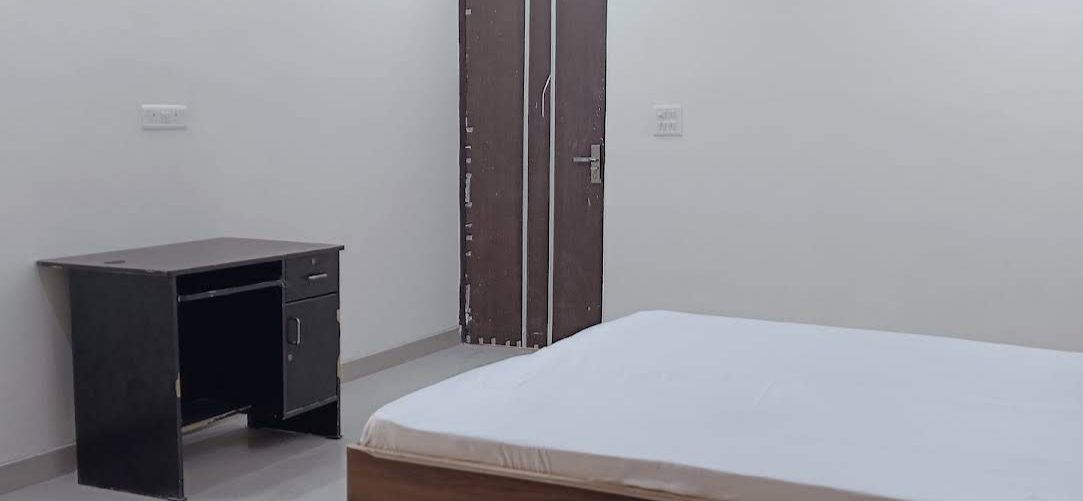 PG for Males at noida — photo 3