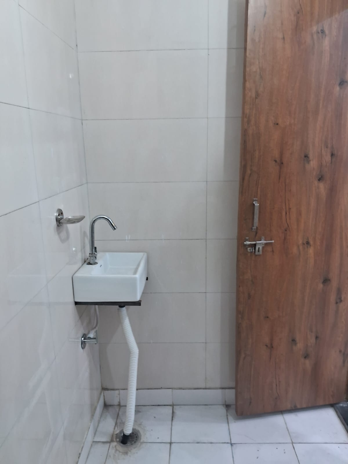 S. ROYAL HOUSE — photo 3