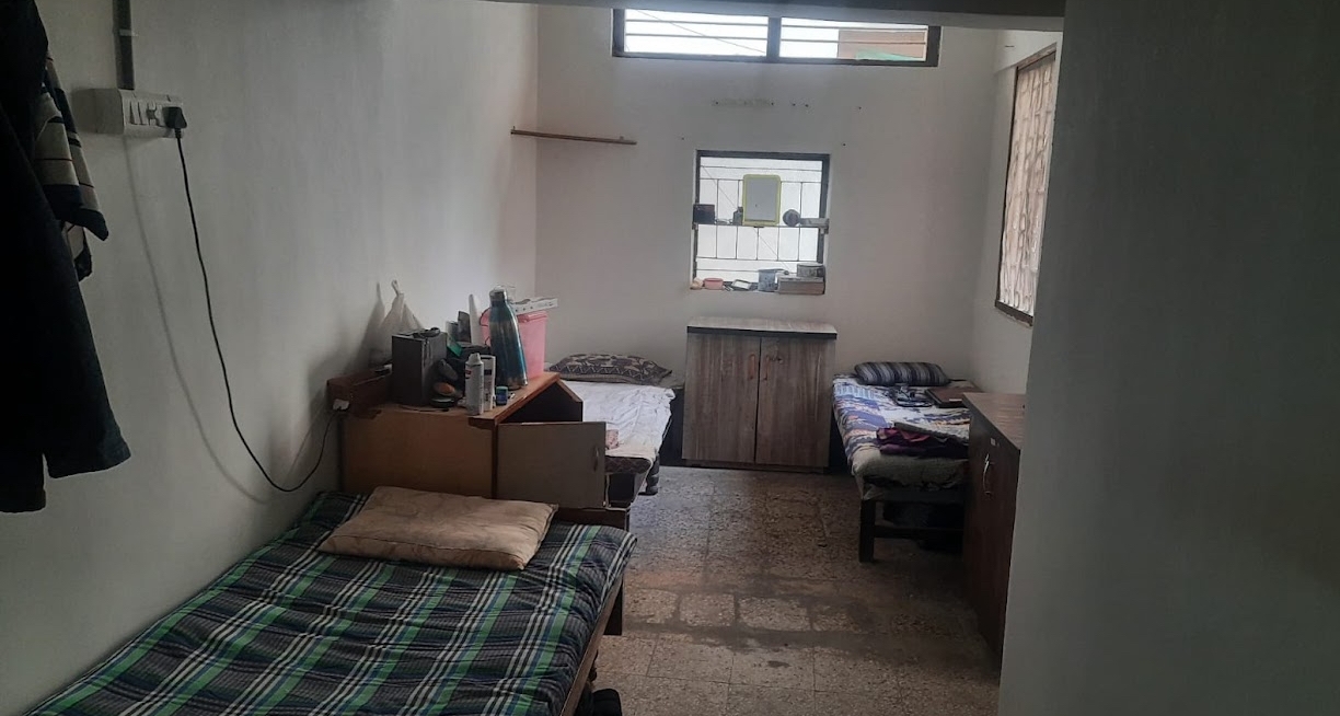 MAHESHWARI PG & TIFFIN SERVICE — photo 3