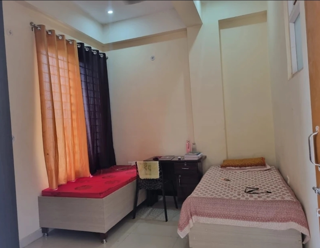 Guru kripa Geetanjali girls hostel — photo 2