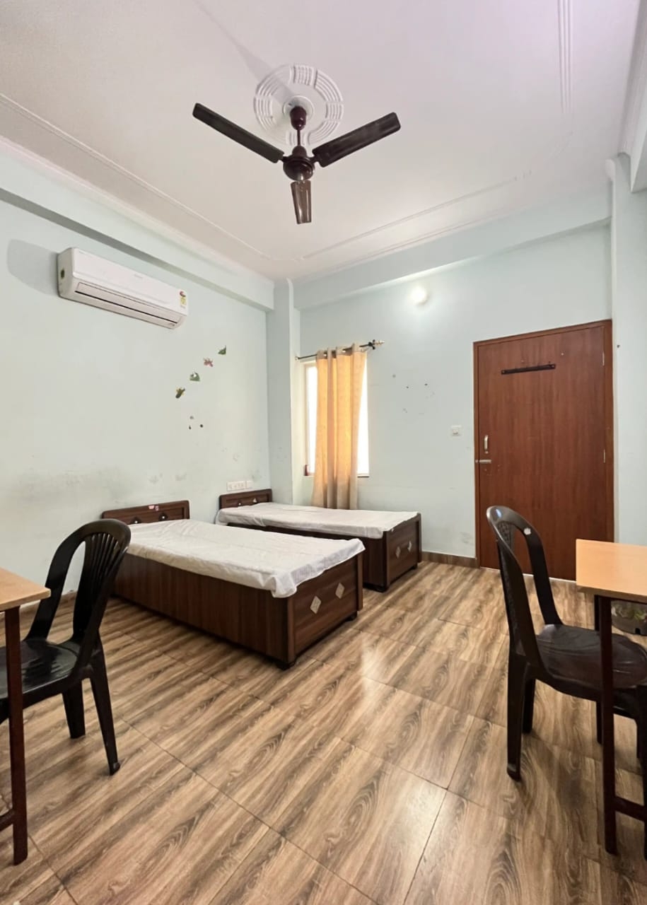 OXFORD STAY HOSTEL — photo 1